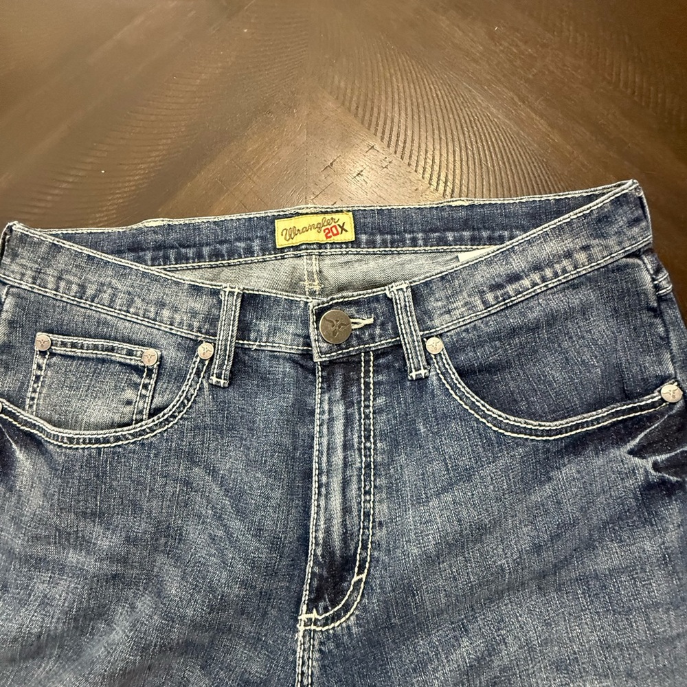Wrangler 20X Men's Blue Denim Jeans with Back Pocket Stitching - Picture 4 of 5